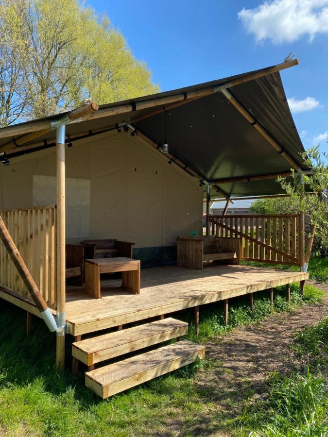 Luxury tent Luxe Safaritent Aan Het Water - Recreatiepark De Uilenburg